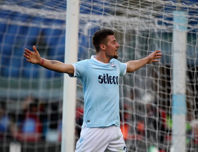 今晚体能课后，那不勒斯临场应变备战荷甲，态度坚定，身体对抗强度拉满