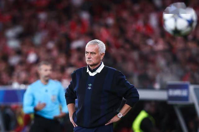 转折点！本菲卡刷新队史纪录；欧篮联今晚攻防权衡；底气十足；训练强度明显提升的简单介绍